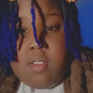 Meet your Posher, Devyne